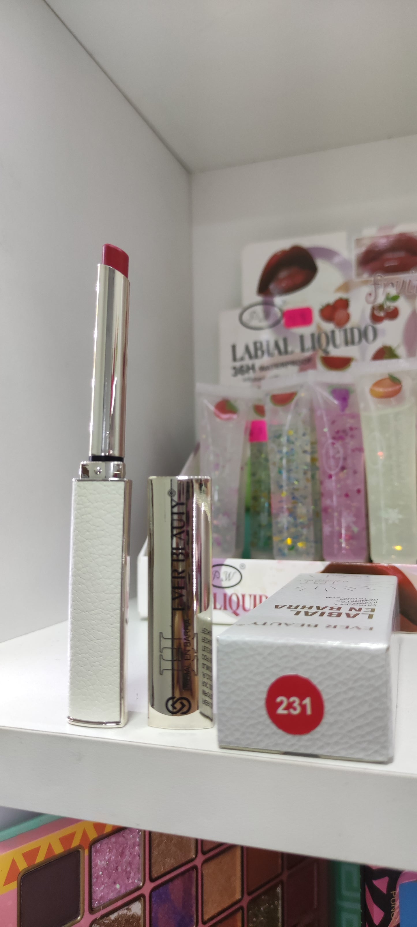 LABIAL EN BARRA ELEGANTE