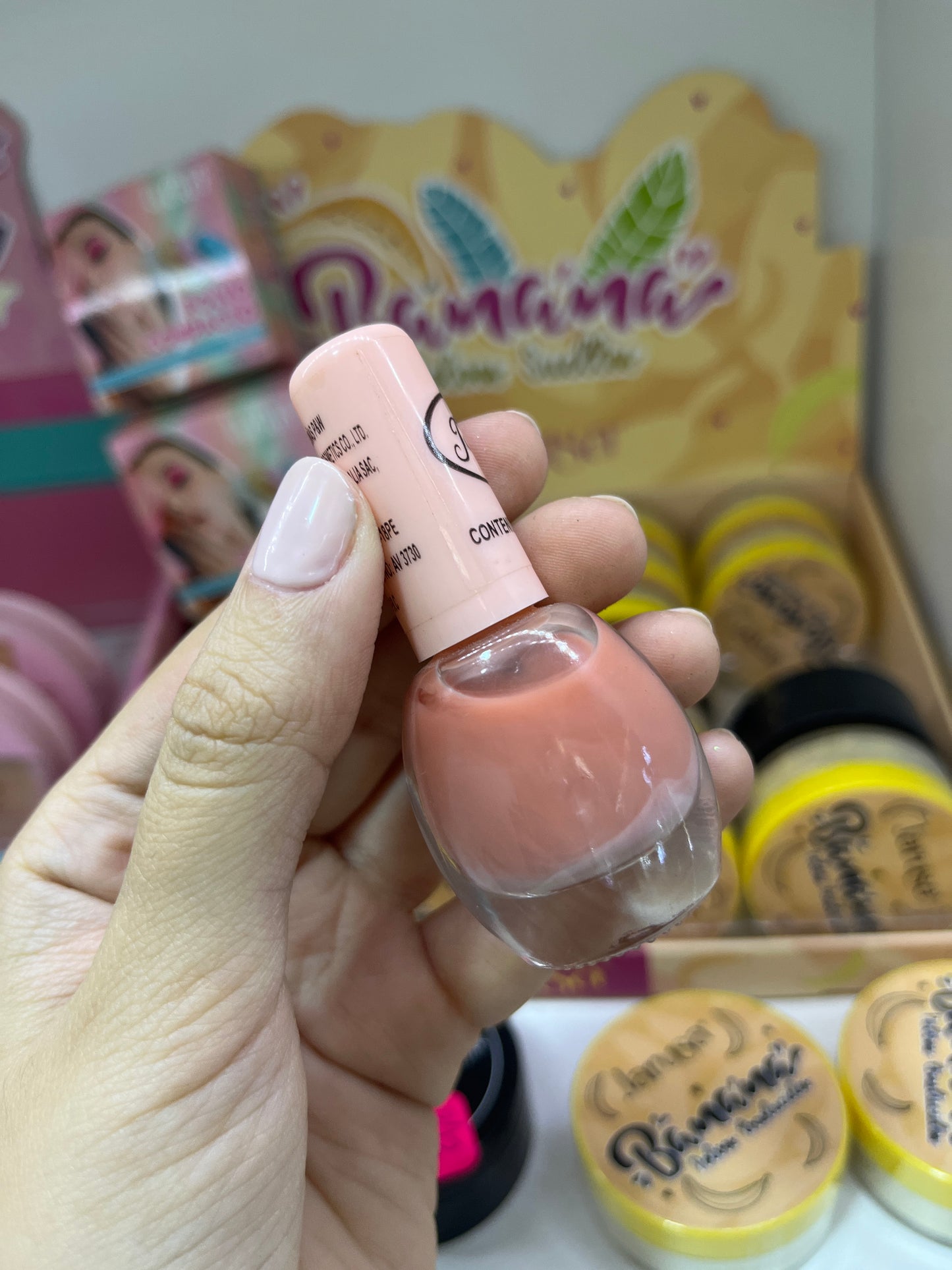 ESMALTES ECONÓMICOS TONOS ROSAS Y NEGRO