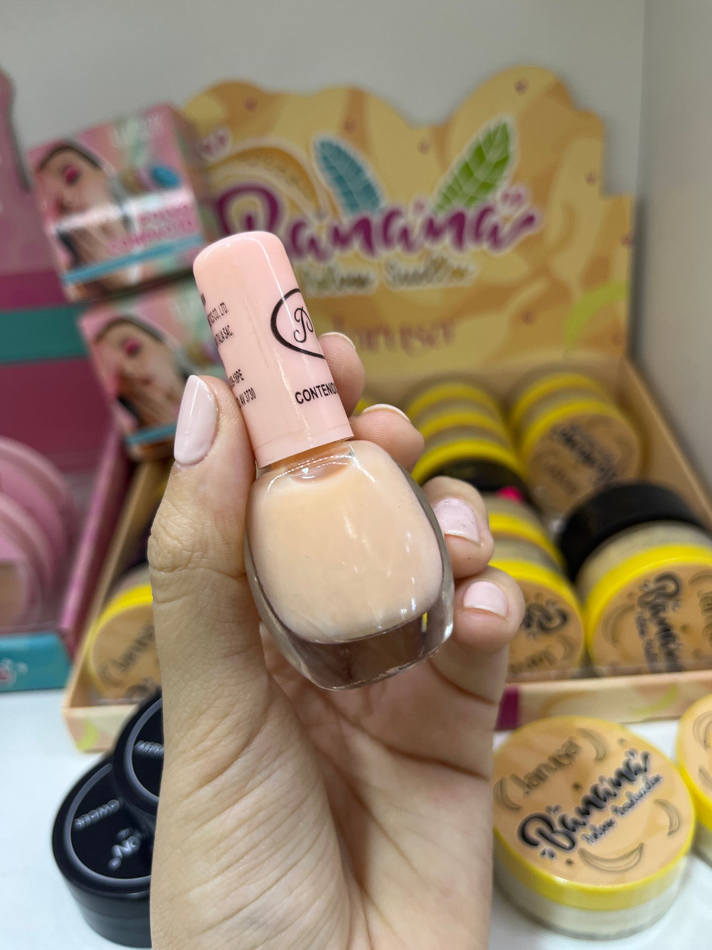 ESMALTES ECONÓMICOS TONOS ROSAS Y NEGRO